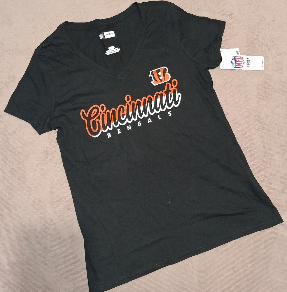 🆕NFL Cincinnati Bengals Football Womens Short Sleeve V-neck T-Shirt Size Small - Picture 7 of 12